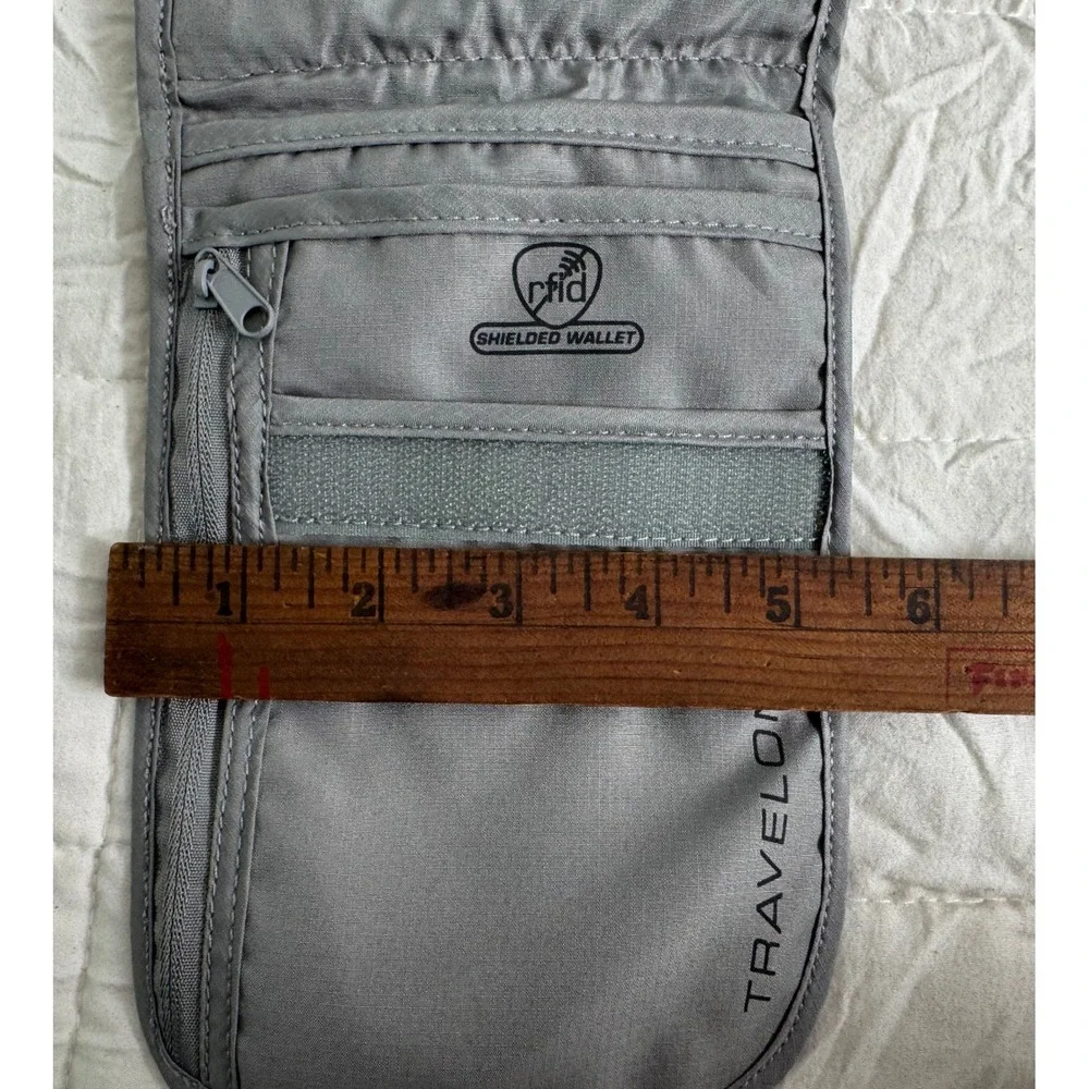 Travelon RFID Blocking Neck Wallet Grey Nylon Anti-Theft Travel Pouch Passport - Picture 8 of 9